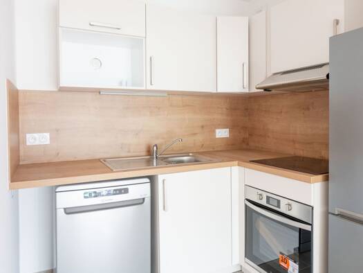 Appartement à louer 1 899 € 5 pièces 4 chambres 89,7 m² Étage 1/5 Atlantis-Massy Sud Massy 91300