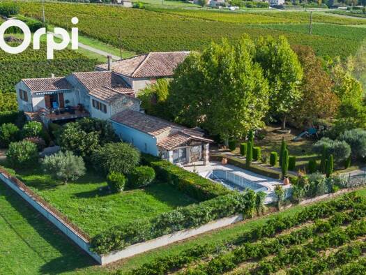 Maison en viager 442 000 € 5 pièces 4 chambres 220 m² 2 763 m² de terrain Saint-Just-d'Ardèche 07700