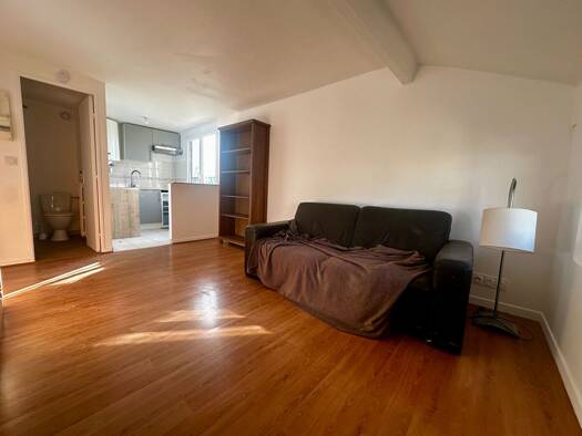 Appartement à vendre 99 000 € 1 pièce 19,62 m² Étage 3/3 Ferrer-Émile Zola Livry-Gargan 93190