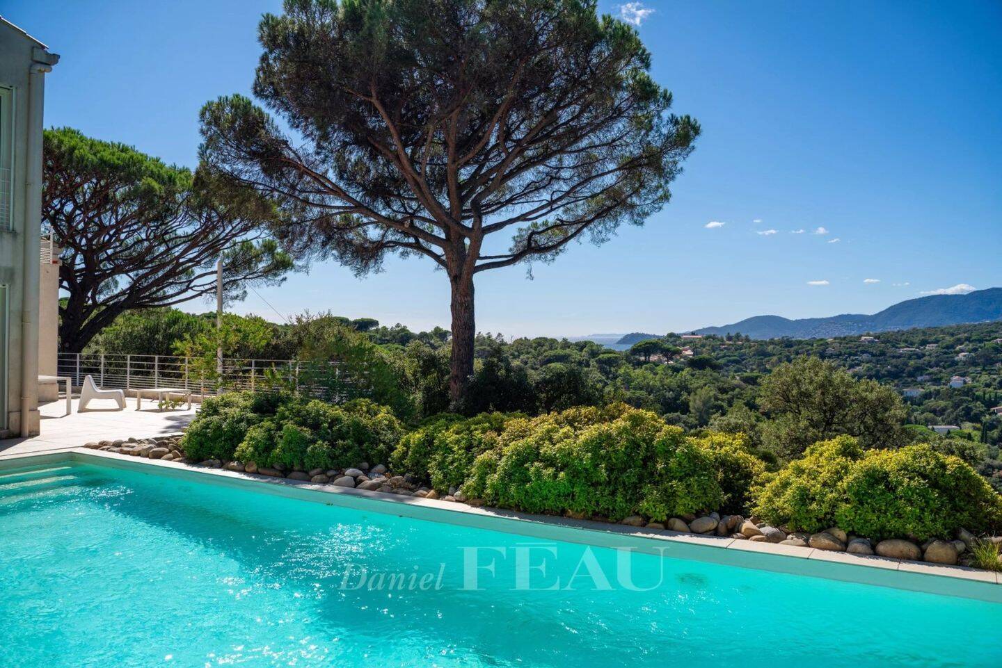 Maison à vendre, 243m², LA CROIX VALMER