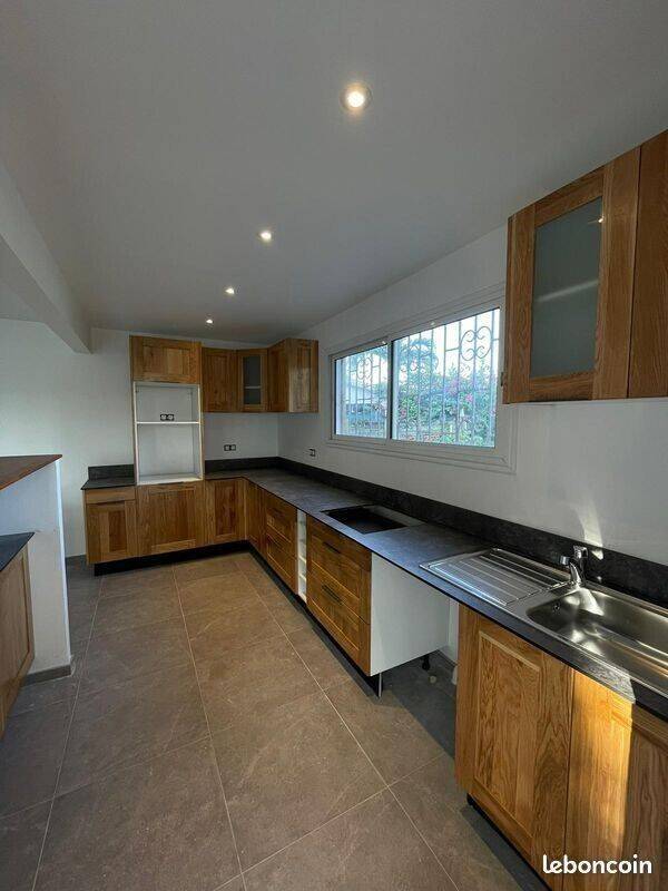 Maison à louer, 107m², FORT DE FRANCE