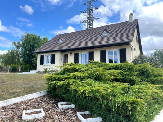 Maison à vendre 199 900 € 6 pièces 5 chambres 149 m² 1 482 m² de terrain Saint-Éloi 58000