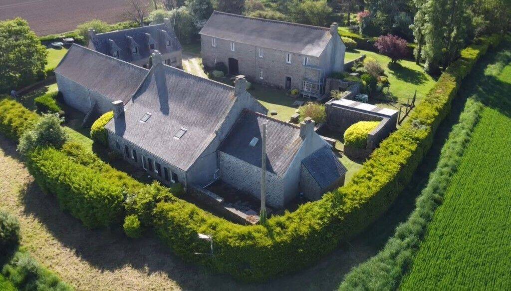 Maison à vendre, 340m², PLONEVEZ PORZAY