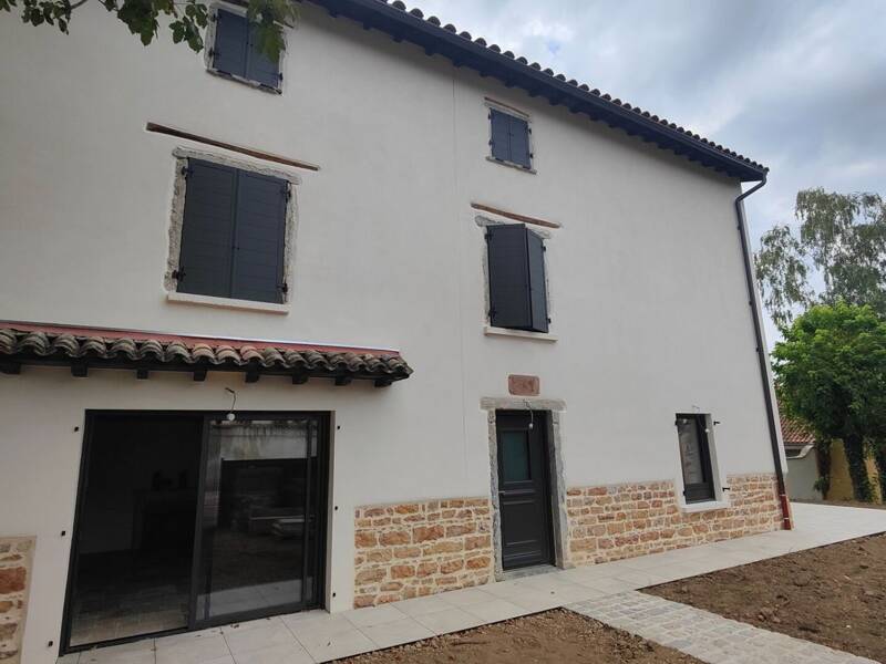 Maison à louer, 161m², FLEURIEU SUR SAONE