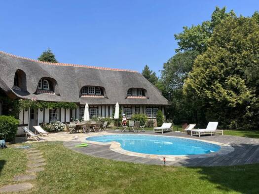 Maison à vendre 2 140 000 € 9 pièces 6 chambres 330 m² 800 m² de terrain Gressets-Centre-Garenne-Bechevet La Celle-Saint-Cloud 78170