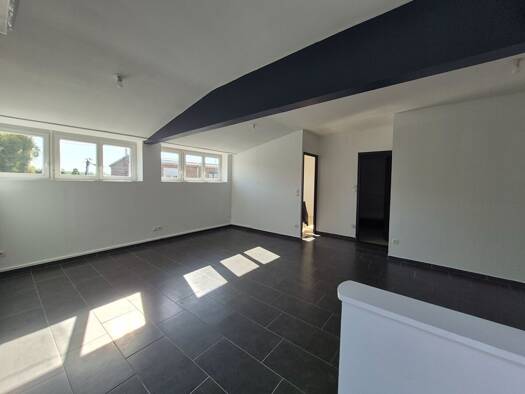 Appartement à vendre 130 000 € 3 pièces 2 chambres 53,98 m² 1er étage Nord et Ouest Pérenchies 59840