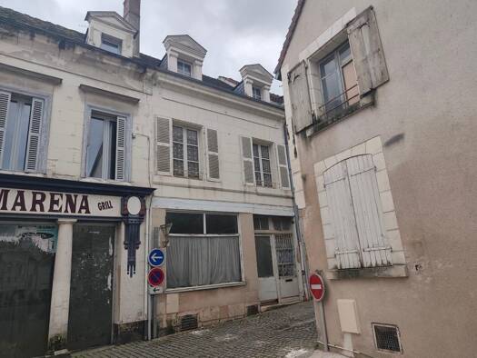 Immeuble à vendre 99 000 € 49 m² Saint-Aignan 41110