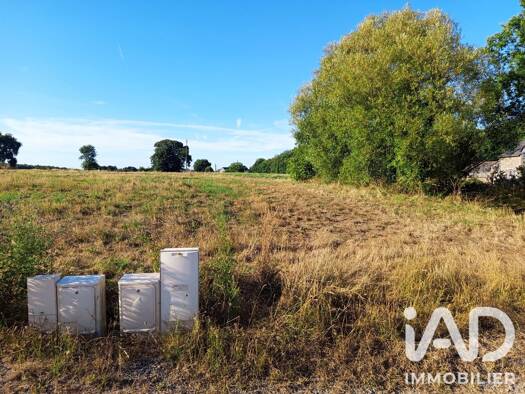 Terrain constructible viabilisé à vendre 93 000 € 1 180 m² de terrain Les Iffs 35630