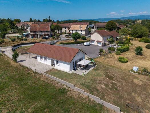 Maison de plain-pied à vendre 320 000 € 5 pièces 3 chambres 101 m² 2 178 m² de terrain Arandon-Passins 38510