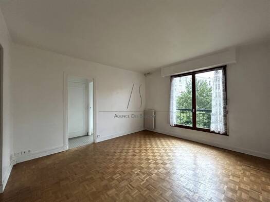 Appartement à vendre 190 000 € 1 pièce 31,33 m² 2ème étage Merlettes Le Vésinet 78110