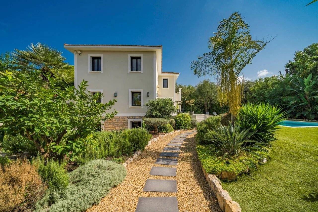 Maison à vendre, 247m², ANTIBES