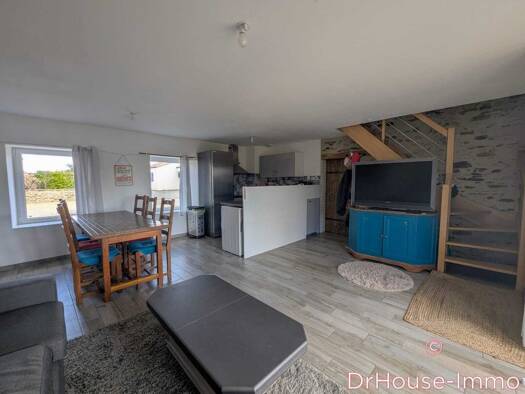 Maison à vendre 198 000 € 5 pièces 3 chambres 89 m² 289 m² de terrain L Herbergement 85260