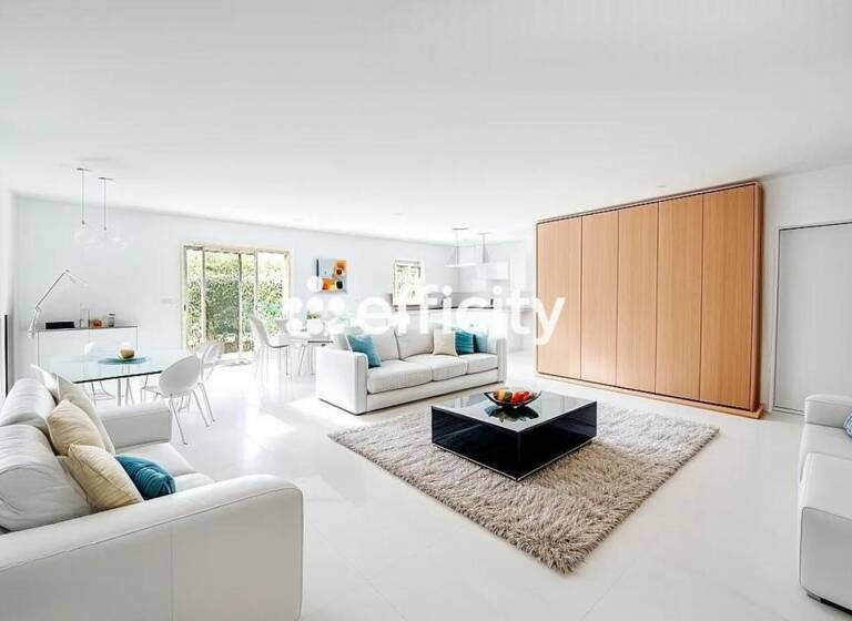 Villa à vendre 600 000 € 5 pièces 4<br/>chambres 148,8 m²<br/>superficie 500 m²<br/>terrain Saint-Jean-de-Védas 34430