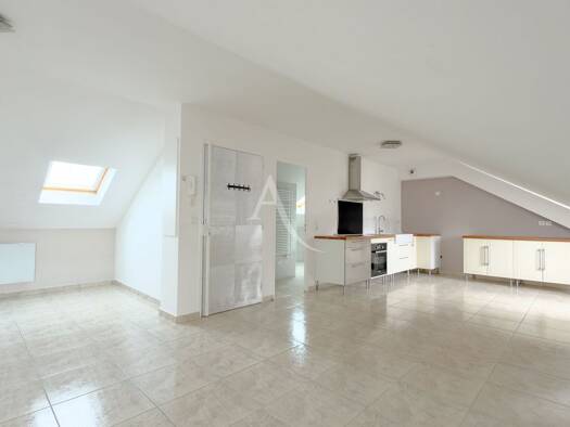 Appartement à vendre 225 000 € 3 pièces 2 chambres 51 m² Étage 2/2 Chalandray-Cascades-Ferdinand Buisson Montgeron 91230