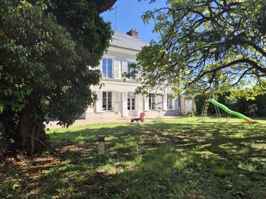 Villa à vendre 499 000 € 9 pièces 5 chambres 285 m² 7 564 m² de terrain Égreville 77620