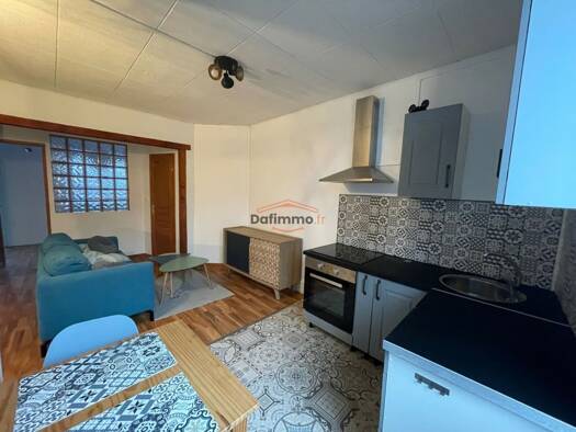 Appartement à louer 500 € 2 pièces 1 chambre 35 m² Étage 2/3 Centre Ville Saint-Quentin 02100