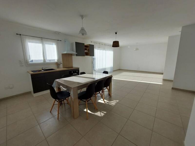 Maison à louer, 83m², CALVISSON