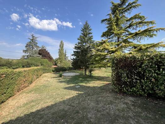 Maison à vendre 270 000 € 4 pièces 1 chambre 94 m² 1 205 m² de terrain Leyrieu 38460