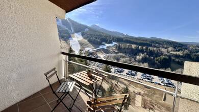Appartement à vendre 84 000 € 1 pièce 22,7 m² Dernier étage, Étage 8/8 Villard-de-Lans 38250