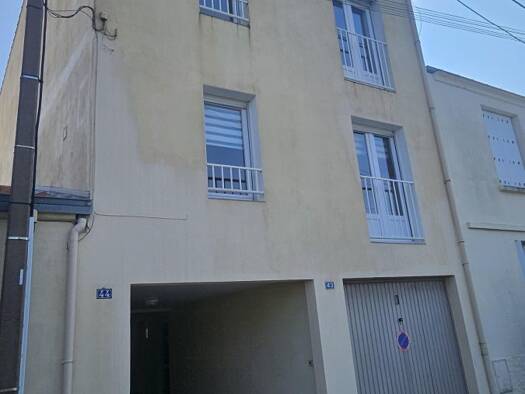 Appartement à vendre 210 900 € 4 pièces 3 chambres 64 m² Les Sables-d'Olonne 85100