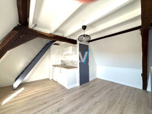 Appartement à louer 450 € 1 pièce 16 m² Étage 2/2 Cysoing 59830