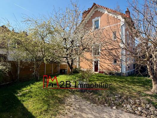 Maison à vendre 620 000 € 9 pièces 6 chambres 172 m² 353 m² de terrain Clémenceau-Pointcaré Sud Lagny-sur-Marne 77400