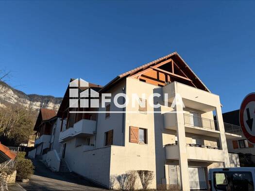 Appartement à louer 781 € 2 pièces 1 chambre 42,6 m² 2ème étage Mouxy 73100