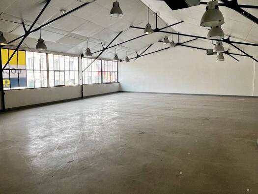 Local commercial à vendre 1 463 000 € 624 m² de surface de vente Ivry Port Centre Ivry-sur-Seine 94200