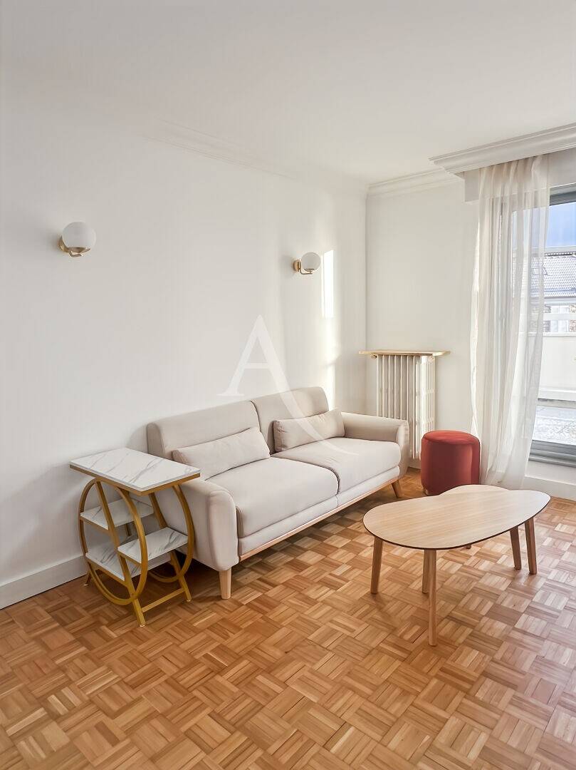 Maison à louer, 50m², SAINT MAUR DES FOSSES
