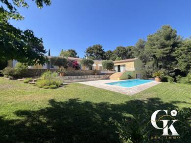 Maison à vendre 1 560 000 € 7 pièces 5 chambres 224,5 m² 2 400 m² de terrain Saint-Cyr-sur-Mer 83270