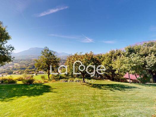 Maison à vendre 790 000 € 7 pièces 4 chambres 195,13 m² 2 069 m² de terrain Gap 05000