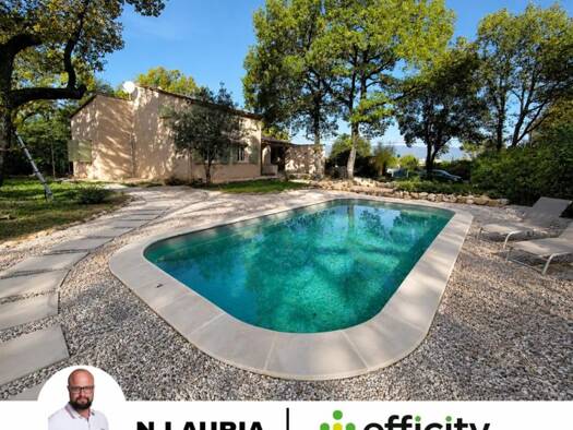 Maison à vendre 530 000 € 6 pièces 4 chambres 133 m² 2 200 m² de terrain Centre Ancien Pertuis 84120