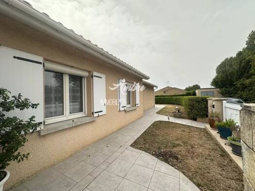 Maison de plain-pied à vendre 315 000 € 4 pièces 2 chambres 105 m² 500 m² de terrain Saint-Marcel-lès-Valence 26320