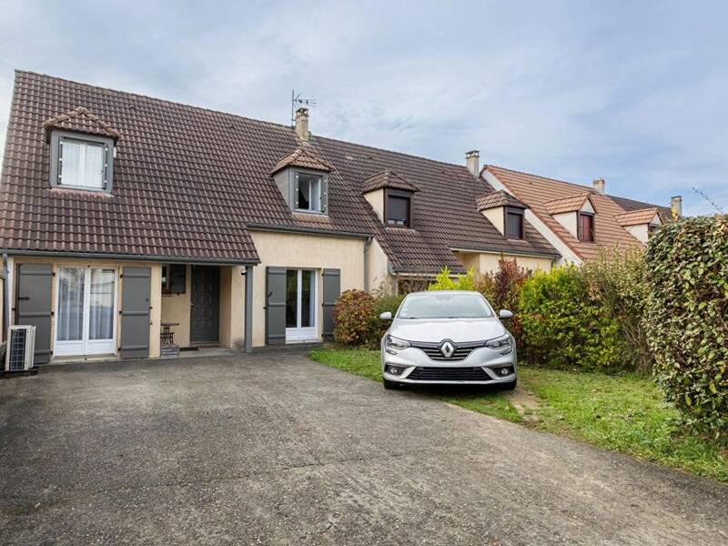 Maison à vendre, 153m², BRIIS SOUS FORGES