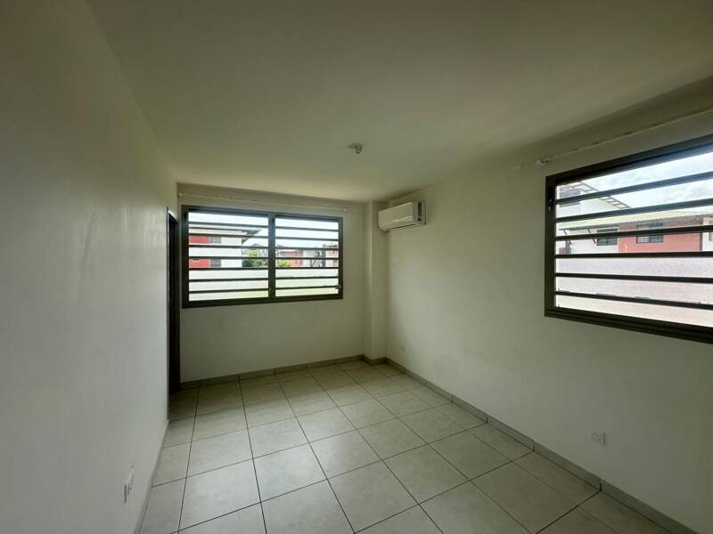 Maison à louer, 76m², REMIRE MONTJOLY