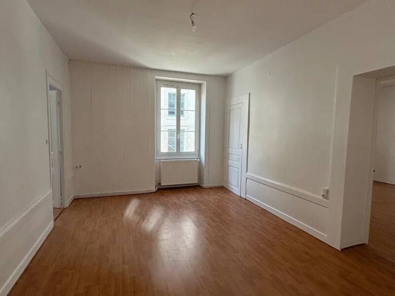 Maison à louer, 80m², SAINT CLAUDE