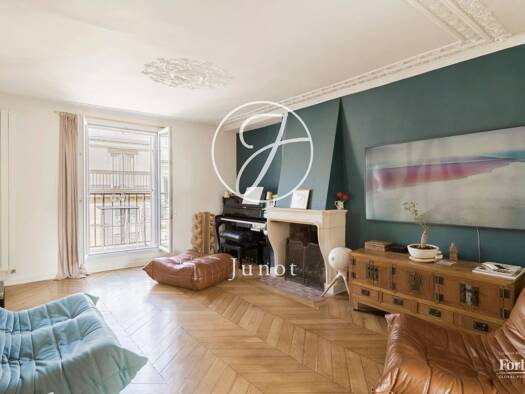 Appartement à vendre 1 050 000 € 4 pièces 3 chambres 78,69 m² Étage 5/6 Saint Philippe du Roule Paris 8ème arrondissement 75008