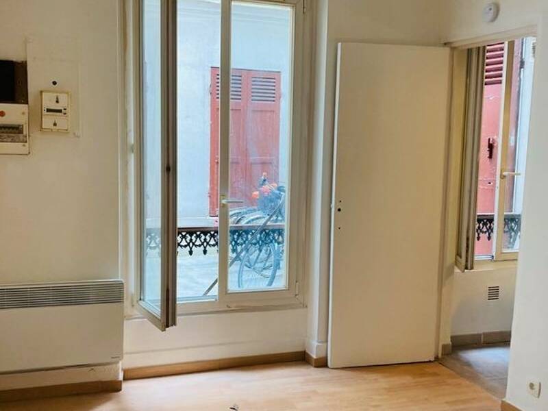 Maison à louer, 28m², PARIS 18E