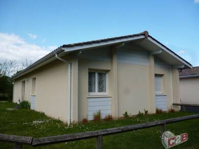 Maison de plain-pied à louer 1 300 € 4 pièces 3 chambres 90 m² Leognan 33850