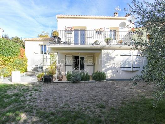 Maison à vendre 379 000 € 6 pièces 4 chambres 175 m² 293 m² de terrain Caromb 84330