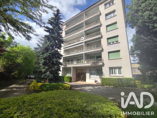 Appartement à vendre 170 000 € 5 pièces 3 chambres 129 m² Étage 2/5 Beaulieu – Montchovet-Marandinière Saint-Étienne 42100