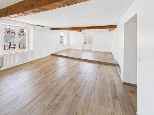 Appartement à vendre 360 000 € 4 pièces 3 chambres 109,22 m² Étage 3/3 Centre Ville Chambéry 73000