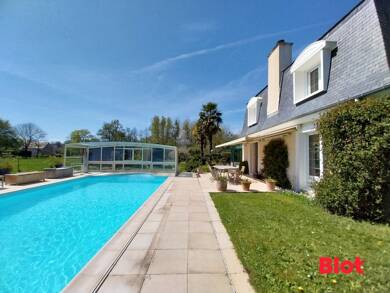 Maison à vendre 850 500 € 6 pièces 5 chambres 197,6 m² 15 560 m² de terrain Saint-Pierre-de-Plesguen 35720