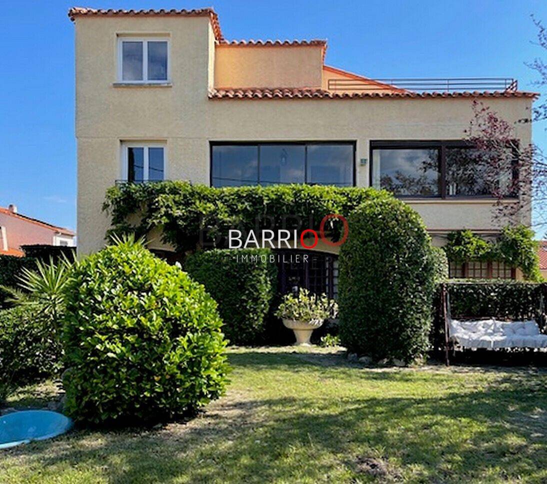 Maison à vendre, 308m², SAINT GENIS DES FONTAINES