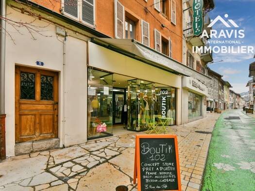 Boutique à vendre Fonds de commerce 178 500 € 190 m² de surface de vente Thônes 74230