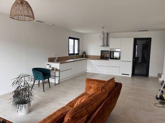 Terrain avec maison neuve à vendre 276 900 € 3 pièces 2 chambres 110 m² 500 m² de terrain Redessan 30129