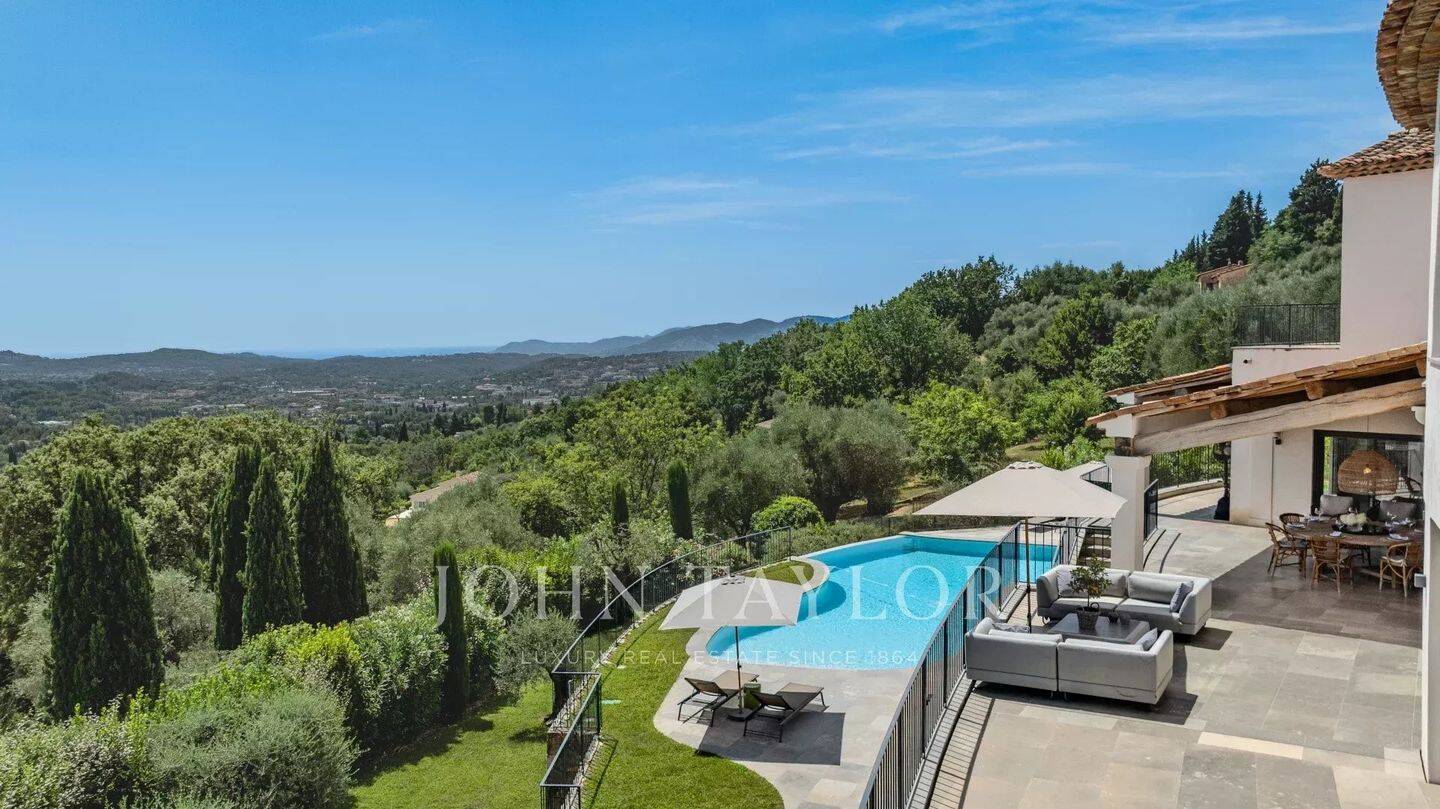Maison à vendre, 730m², CHATEAUNEUF DE GRASSE