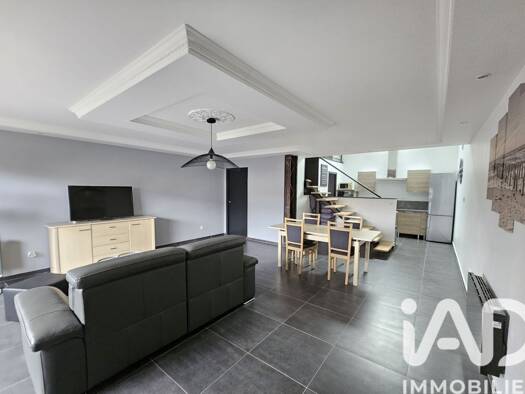 Loft à vendre 189 000 € 4 pièces 3 chambres 91 m² RDC Verrières 10390