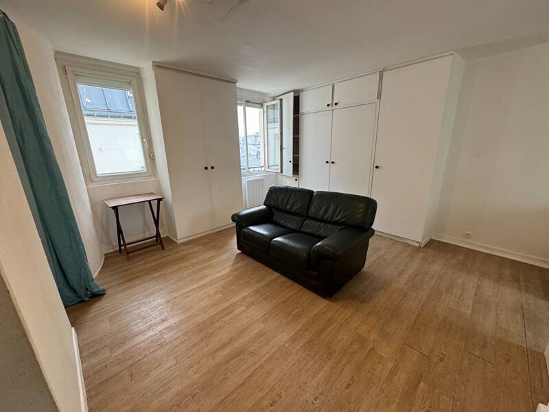 Maison à louer, 25m², PARIS 18E