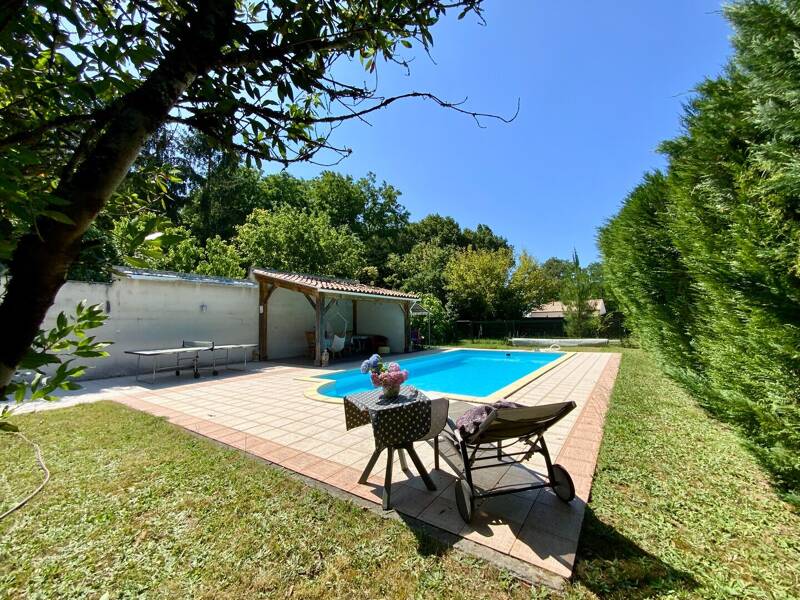 Maison à vendre, 137m², JONZAC